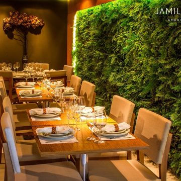 Jardim Vertical Natural na Casa Cor Feira, em Parceria com a Arquiteta Jamile Lima.